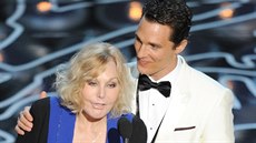Kim Novaková a Matthewem McConaughey vyhlaovali Oscara pro nejlepí animovaný...