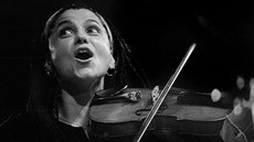 Do Mikulova o víkendu p�ijede zp�va�ka, houslistka a here�ka Iva Bittová.