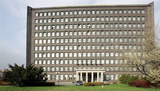 Správní budova Spolchemie byla nejvyšší administrativní stavbou v...