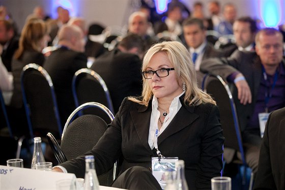 Listopad 2012: Jana Nagyová jet jako éfka Neasova kabinetu na kongresu ODS...