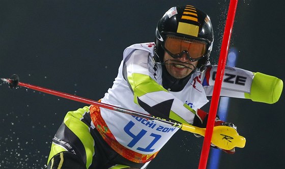 Stanislav Loska na trati paralympijského slalomu.