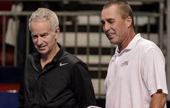 Ivan Lendl (vpravo) a John McEnroe.