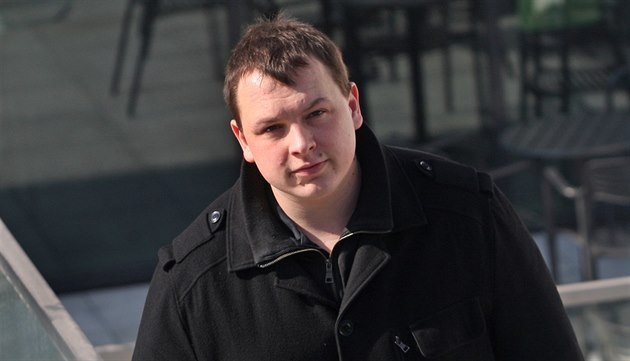 Budu pracovat o víkendech a po ve�erech, �íká k soub�hu placených funkcí poslanec a ostravský �éf �SSD Adam Rykala.