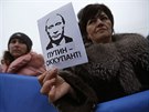Putin je okupant. Demonstrace proti anexi Krymu v Sevastopolu (12. bezna 2014)