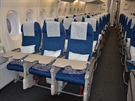 V ekonomické třídě Airbusu A380 Korean Airlines registrace HL7614 na ruzyňském...