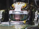 Lewis Hamilton (Mercedes) ped kvalifikací Velké ceny Austrálie F1.