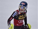 ZASE PRVNÍ. Mikaela Shiffrinová z USA v cíli prvního kola slalomu ve finále SP