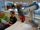 V redakci jsme otestovali robota UR10 dánské spolenosti Universal Robots.