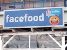 Restaurace a kavárna paroduje název populární sociální sít Facebook v eckém...