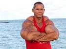 Arlindo de Souza si do biceps nechal napíchat olej a alkohol.