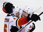 Brian McGrattan /vlevo) a Ladislav md slav gl Calgary.