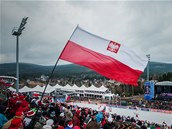 Mistrovstv svta v letech na lych v Harrachov komplikuje nepzniv poas.