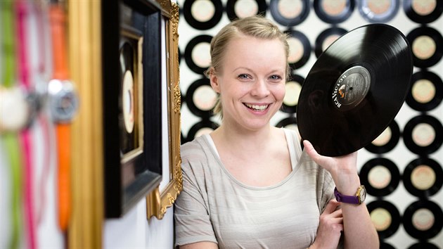 Magdaléna Zemanová, majitelka obchodu s gramofonovými deskami Happyfeet v pražské pasáži Lucerna.