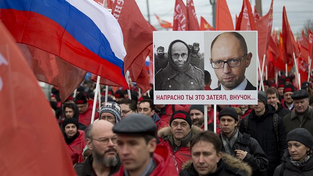 Protest na podporu Kremlu v centru Moskvy (15. bezna 2014).