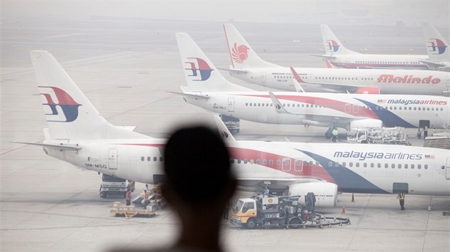 Ztracený Boeing 777-200ER Malaysia Airlines se stále nenael