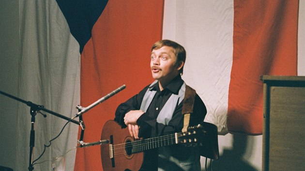 Karel Kryl pi koncert na podporu Solidarity, Mnichov 1982