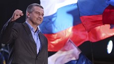 Krymský premiér Sergej Aksjonov vítá v Simferopolu výsledky referenda o...