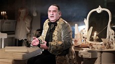 Miroslav Donutil se jako Salieri se�el na jevi�ti brn�nského Divadla Husa na...