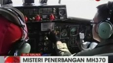 V pátrání po zmizelém letounu malajsijských aerolinek pomáhají lod a letadla...