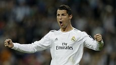 Útočník Cristiano Ronaldo z Realu Madrid se raduje ze vstřeleného gólu.
