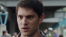 Nicholas D'Agosto ve filmu Nezvratný osud 5