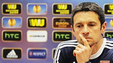 Rémi Garde, trenér fotbalového Lyonu, na tiskové konferenci p�ed utkáním v...