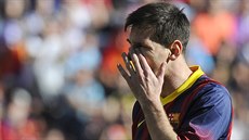 TRÁPENÍ. Lionel Messi m�l proti Valladolidu n�kolik �ancí, ale v�t�inou mí�il...