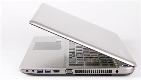 Toshiba P70-A-129