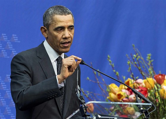 Barack Obama pi svém vystoupení v Nizozemsku.