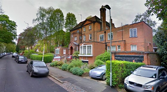 Petr Kellner koupil ti staré vily v londýnské ulici Bishopswood Rd.