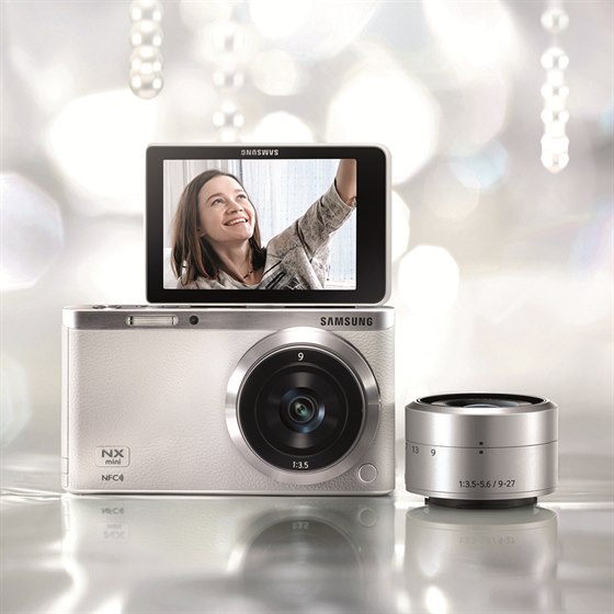 Samsung MX mini vám umožní získat plnou kontrolu nad pořizováním selfie...