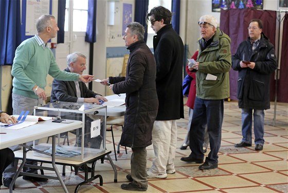 Francouzi v komunálních volbách rozhodovali o sloení správních rad mst a obcí