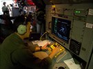 Australský operátor u radaru na palub pátracího letadla