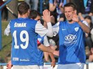 Jan imák z Táborska se raduje se spoluhrái z gólu. 