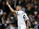 Karim Benzema z Realu Madrid se raduje z jednoho ze svých gól v souboji s...