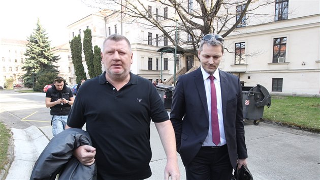 Ivo Rittig odchz od Obvodnho soudu pro Prahu 5. (21. bezna 2014)