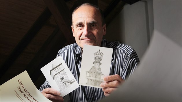 Plzeňský výpravčí vlaků Jiří Štekl zná všechny tuzemské vyhlídkové věže, vydal už o nich čtyři rozhlednové knihy.