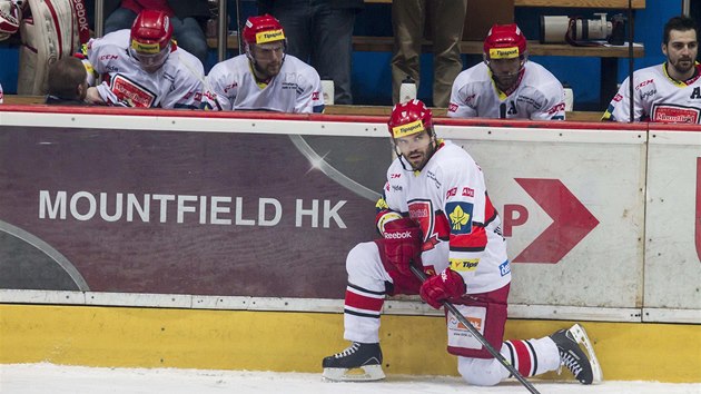 ZKLAMN. Hokejist Hradce Krlov prv vypadli z play-off. 