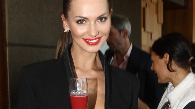 Česká Miss 2008 Eliška Bučková (25. března 2014)