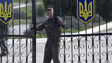 Oputní ukrajinských jednotek vojenských základen na Krymu pedcházelo...