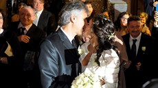 Andrea Bocelli se v 55 letech podruhé oenil.