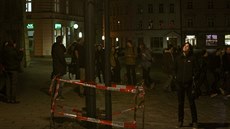 Olomoucká radnice přichystala na Horním náměstí zkoušku lamp Philips UrbanStar....
