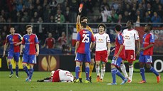 VYLOU�EN. Obránce Marek Suchý z Basileje dostal na za�átku osmifinálové odvety