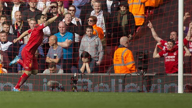 Luis Suarez z Liverpoolu slav svj gl do st Tottenhamu.