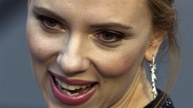 Scarlett Johanssonov na nsk premie filmu (24. bezna 2014).