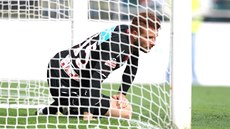 ACH JO. Marcel Gecov smutn kouká. Slavia práv dostala gól na hiti