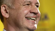 Andrej Kiska oslavuje vítzství v druhém kole prezidentských voleb.