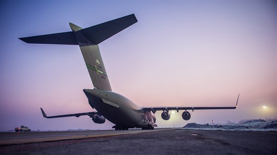 Ameriané opoutjí základnu Manas v Kyrgyzstánu, která po dvanáct let slouila...