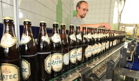 atecký pivovar vyváí a polovinu produkce.