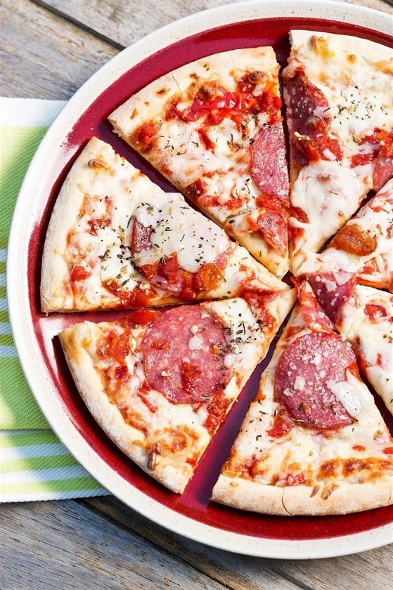 Pizza slaví v ned�li sv�j svátek, oslavte ho s ní!